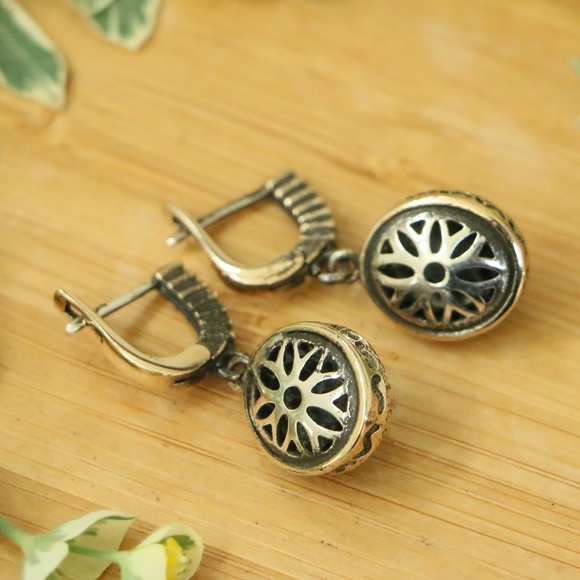 925 Sterling Silver with Jade & CZ Stones SOLD - Picture 5 of 5